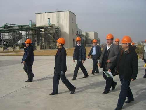 國(guó)家農(nóng)業(yè)部、財(cái)政部以及甘肅省農(nóng)業(yè)廳、財(cái)政廳等領(lǐng)導(dǎo)到公司考察調(diào)研