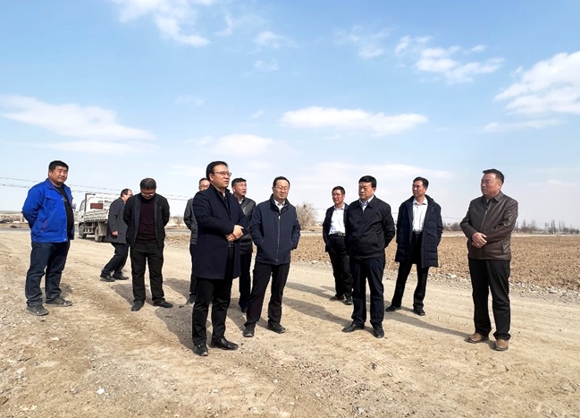 振興種業(yè)在行動,敦煌種業(yè)牽手奧凱種機、大禹節(jié)水現場對接推進千畝智慧種業(yè)示范園區(qū)建設項目